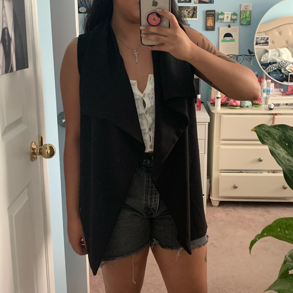 SEVEN SISTERS - BUSINESS CASUAL VEST